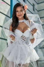 Eliza Ibarra - Blushing Bride | Picture (15)