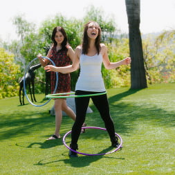 Girls Like Girls