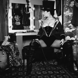 Ring Mistress of Desire