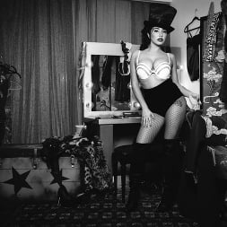 Ring Mistress of Desire