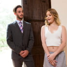 Lanna Carter in 'Open Wider'